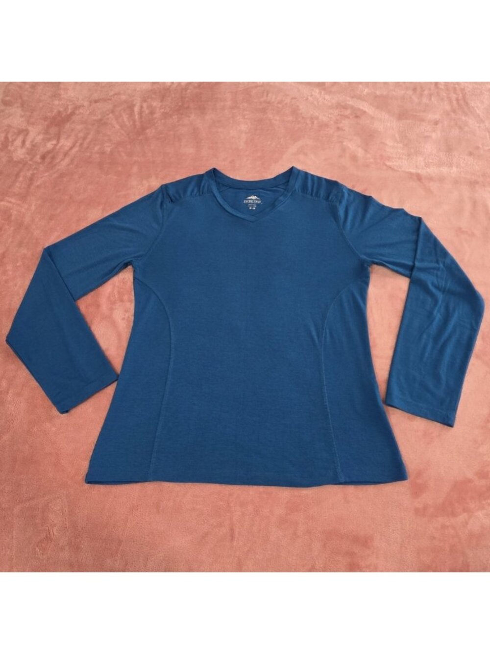 V-Neck Long Sleeve Raglan Stretch Knit Tee Blue Size M  Pacific Trail Women's - Picture 3 of 10